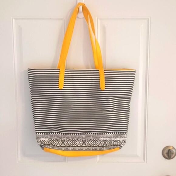 Large Kenneth Cole striped black and white tote bag - Picture 3 of 7